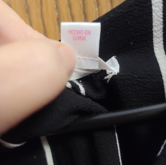 Black striped romper  Xl - Picture 7 of 12